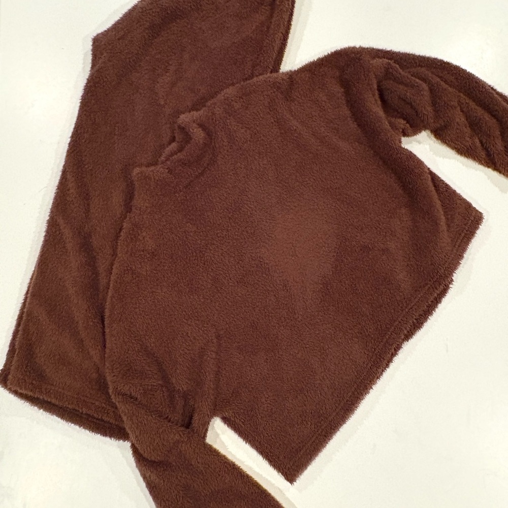Cozy Brown 2 Piece Set - Picture 2 of 11